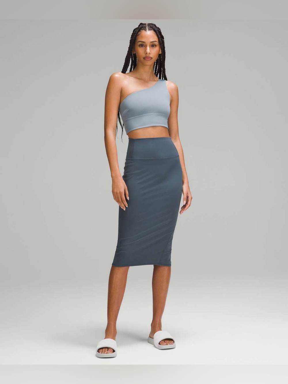 Lululemon Nulu Slim Fit High Rise Skirt size 6 Iron Blue IRBU